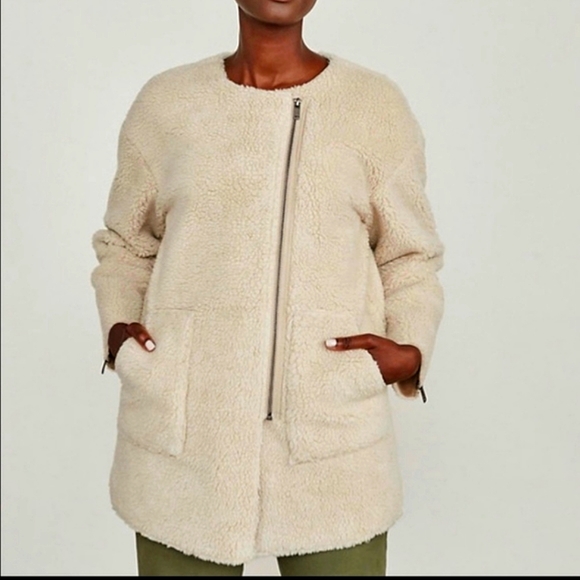 Elizabeth and James Jackets & Blazers - NWT Elizabeth and James faux shearling jacket coat